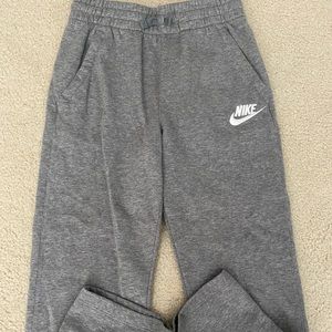 grey loose fit sweatpants